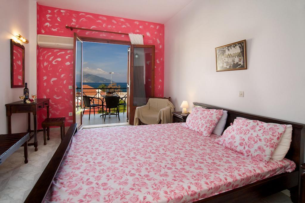 Thodora Appartments Sami  Zimmer foto